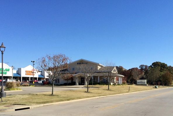 Benefit Bank: 111 Sandstone Drive, Van Buren, AR 72956